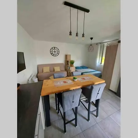 Location Entre Garrigue Et